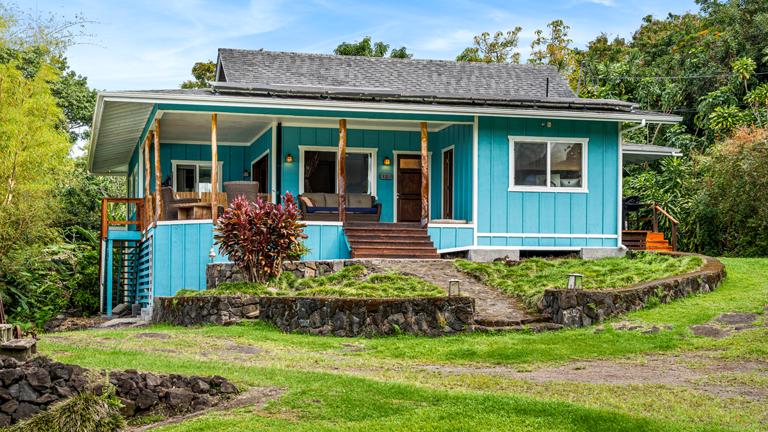 Main house has 3Br 3BA