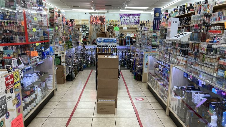 Excellent Smoke & Vape Shop-Absentee Owner