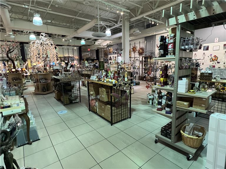108,000 NET Home Decor Retail Store in the Mall!!! in Mesa, Arizona