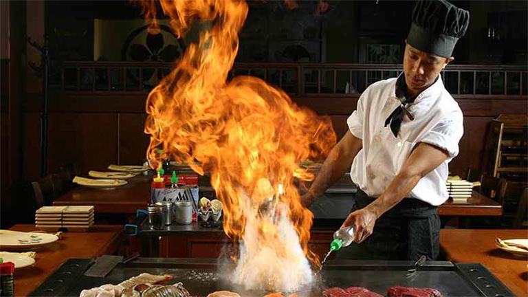 Japanese Restaurant Bar In Biz 40+ Yrs, PRIME LOCATION BRING OFFERS