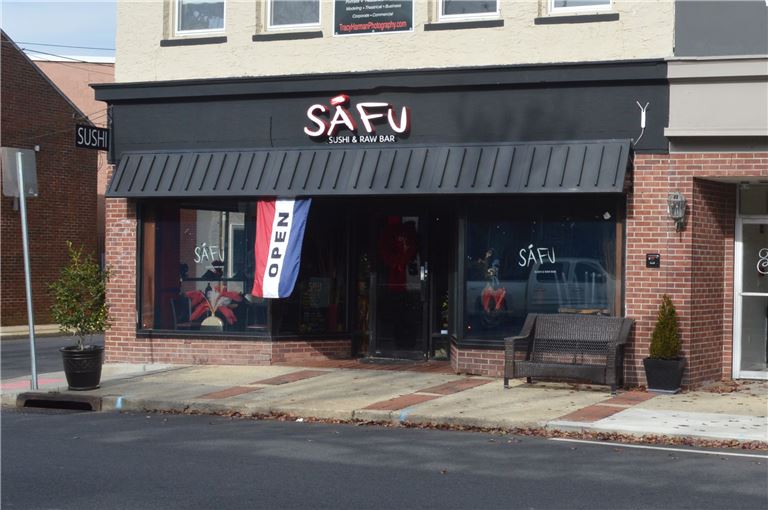 Beautiful Sushi/Chinese Restaurant in downtown Toms River for Sale! in