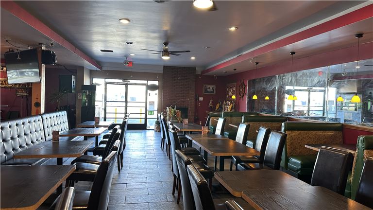 Absentee run Thai restaurant for sale in Santa Fe Springs of LA County