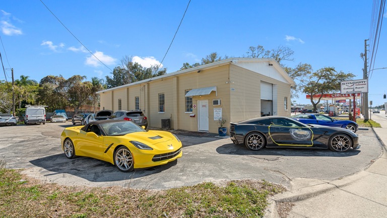 Collision and Restoration Specialists