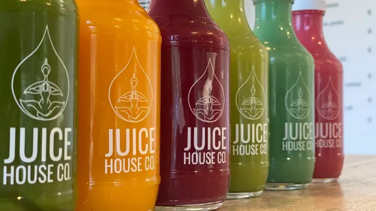 5 Juice Bars + Commercial Kitchen