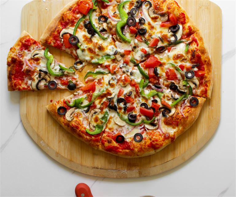 Pizzeria / Take Out Window with RE