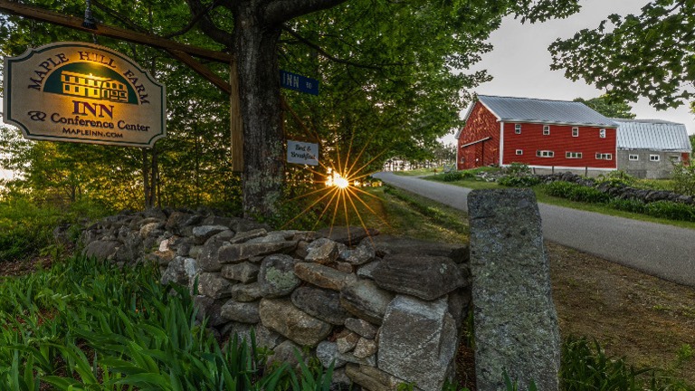 Entrance with the Two-story Barn