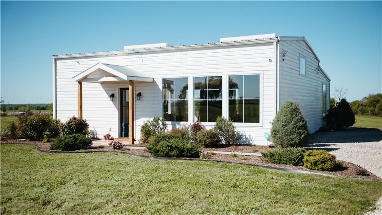 North Texas Event Venue & Photograghy Studio Located on 10 Acres