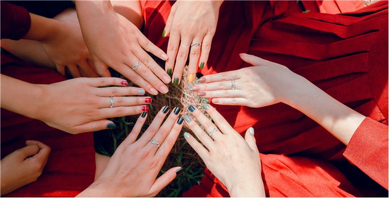Established nail salon in mixed used building in a affluent market