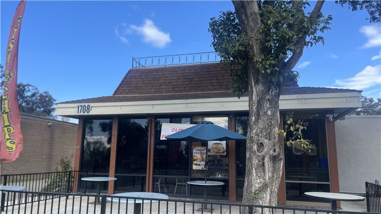 Restaurant space for sale in Fairfield near Solano Town Center
