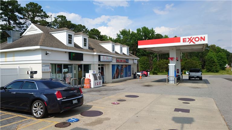 2000sq., Deli & Gas, $50 inside, Gas 30K per month price down to $135K