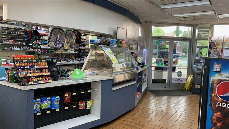 BP Gas, 3500 sf. Deli, $55K inside Gas 50K gallon only asking $250K