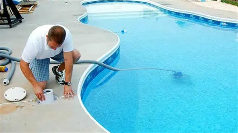 Leading Pool Supply & Service Franchise