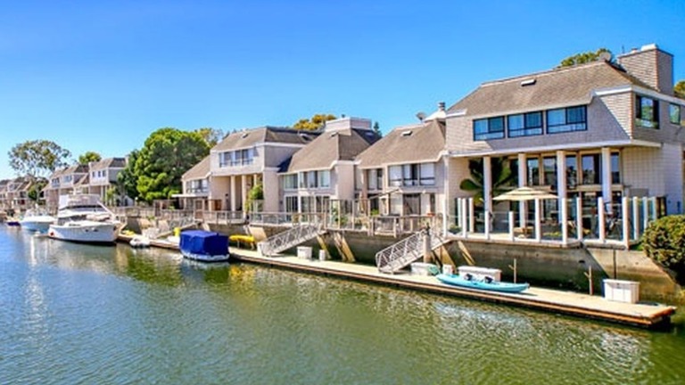 Unique Real Estate Portal with Geo Fencing Technology