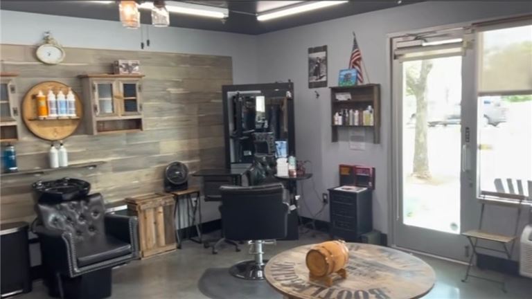 Established Hair salon, five rentable booths. Seller Motivated .