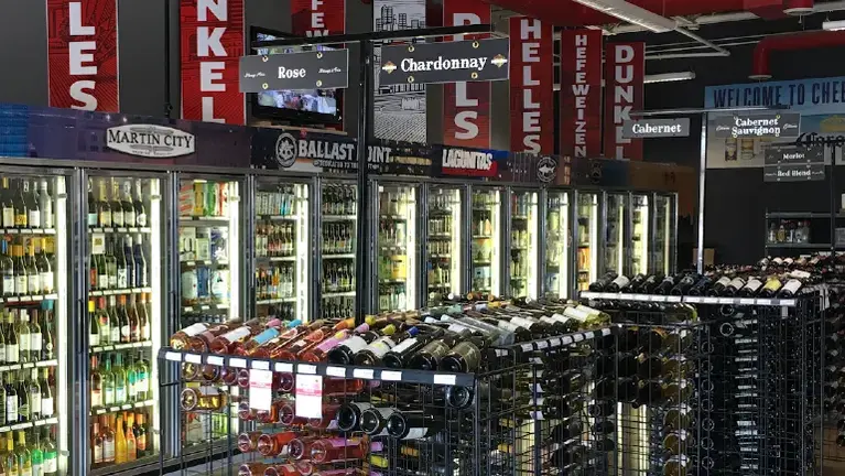 Upscale Liquor Store -- Sales $900,000 -- Kansas City Area
