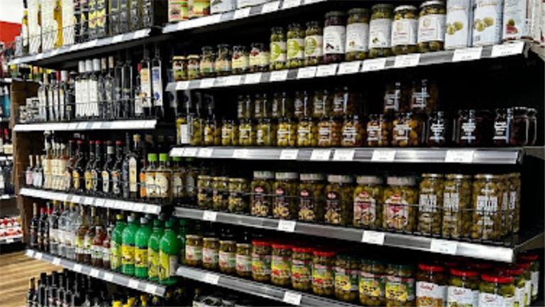 Liquor & Grocery Store (Richmond District - San Francisco)