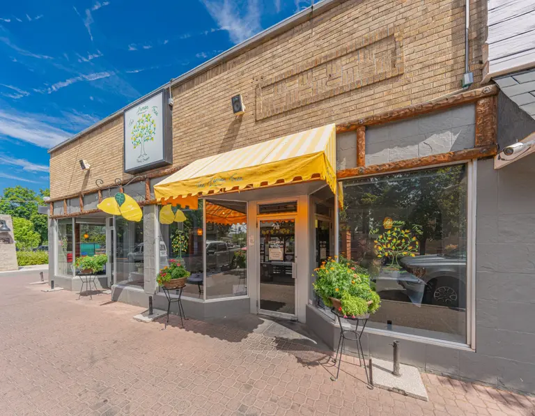 The Lemon Tree - Award-Winning Turnkey Restaurant Opportunity