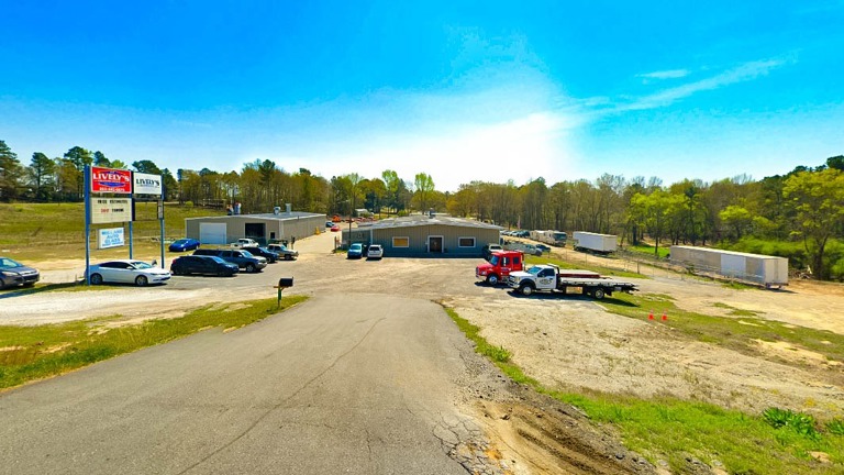 Lively's Collision Center