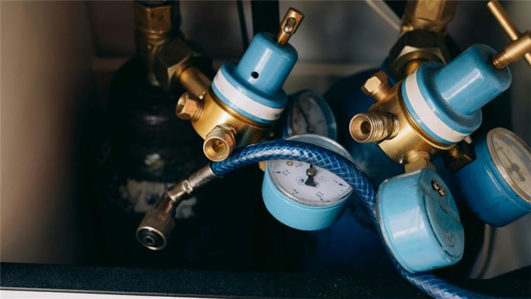 Hydraulics Repair, Parts Distribution, Outdoor Equip Dealer & Rentals