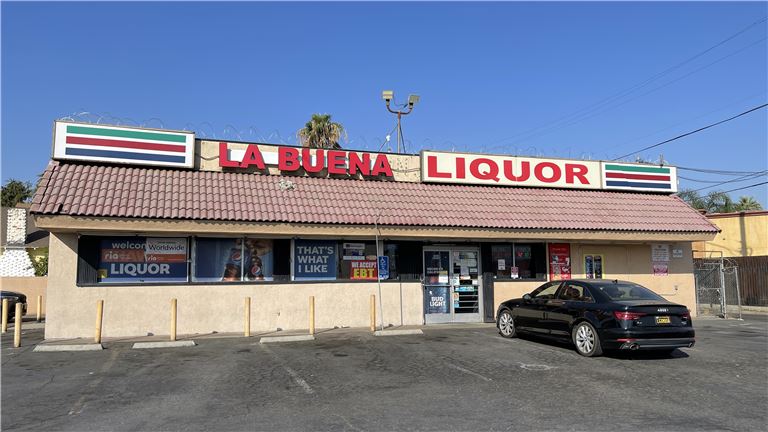 La Buena Liquor