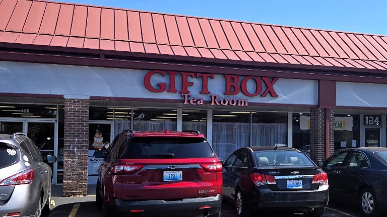 The Gift Box & Tea Room - PRICE REDUCTION