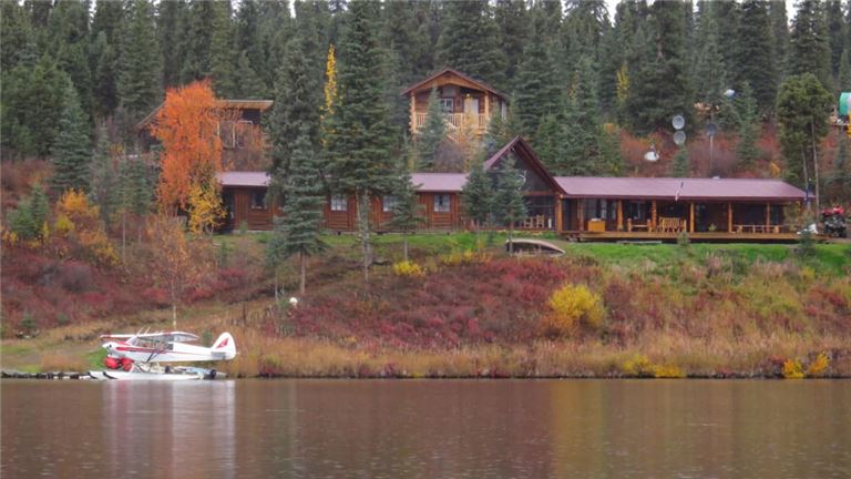 Stephan Lake Lodge