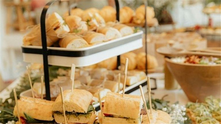 Under-Market Valued Hoagie Franchise For Sale in Tallahassee!