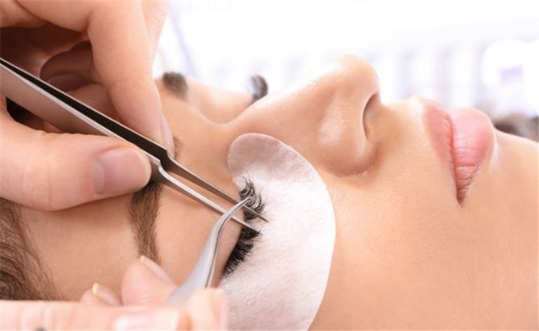 Eyelash Studio in Chicago, IL - Seller Financing Available