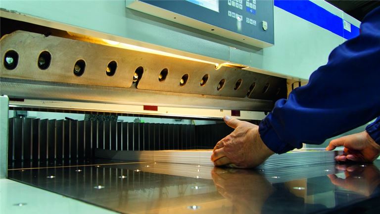 Metro Area Bindery Business!  Business: $800,000, Real Estate: $2.7M