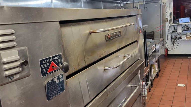 Turn Key Pizza Shop, perfect for owner operator