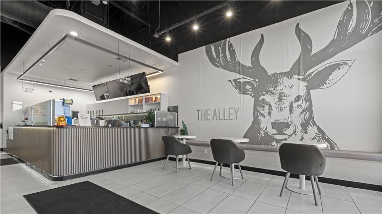 Southlands’ Premier Boba Shop – Upscale Buildout & High Visibility!!