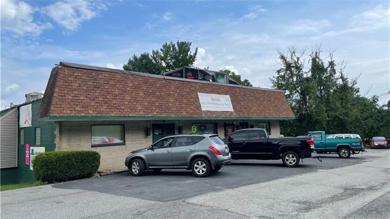 Robert&#39;s Roadside Grill