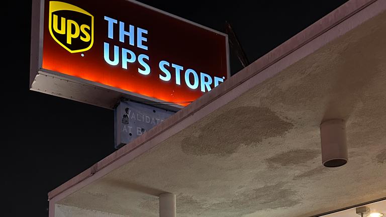 Established UPS Store Franchise for Sale