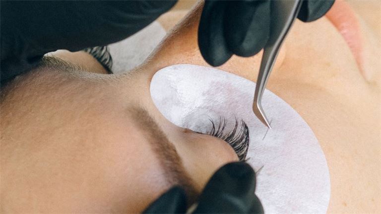 Multi-Unit Lash Services Franchise with Recurring Clients - 3 Location