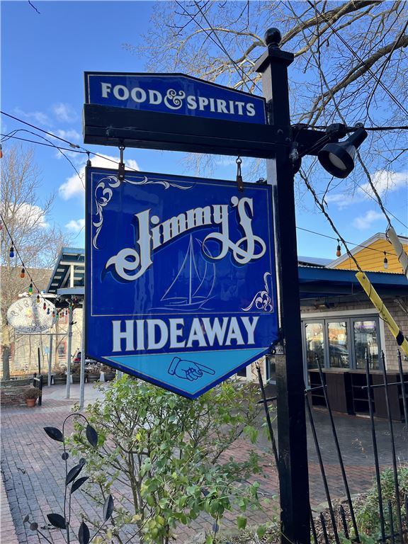 Exclusive Waterfront Restaurant Property For Sale!