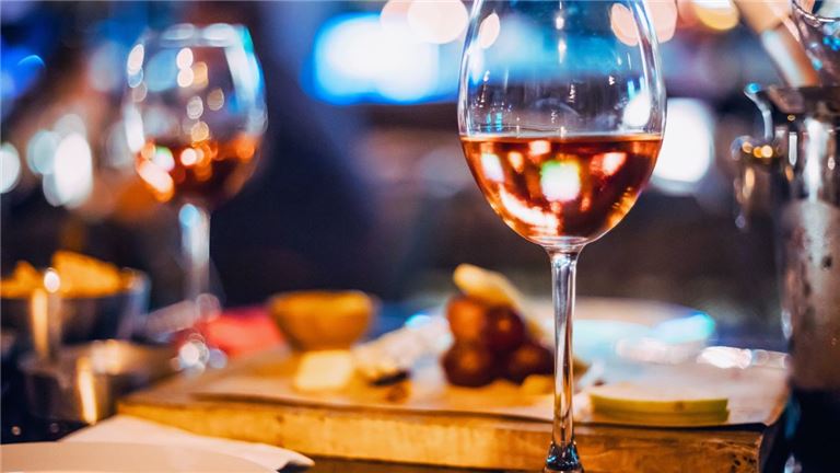 DC restaurant and bar