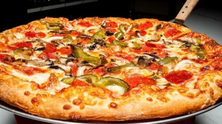 Local Favorite Pizzeria/Bar/Tavern for sale