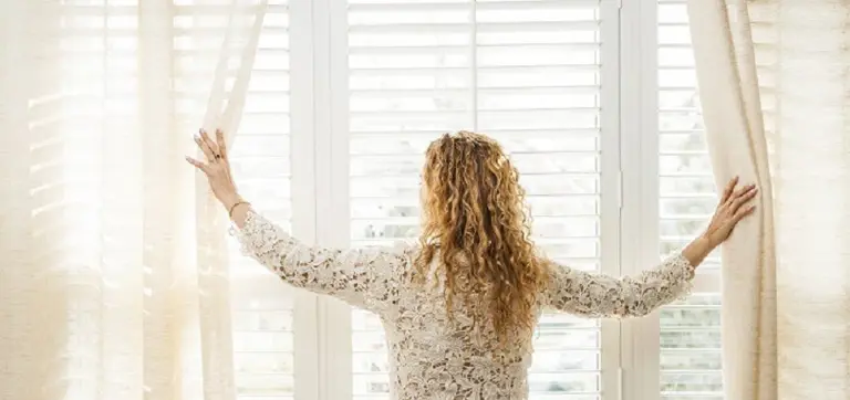 Tech-Savvy Decor Leader: 35-Year Legacy, Primed for Growth