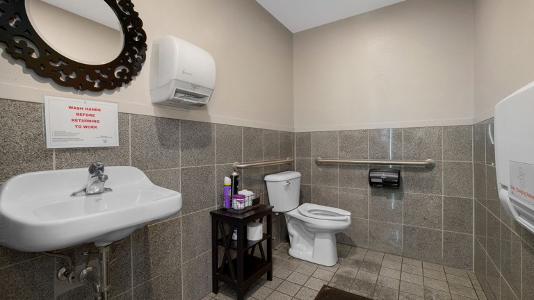 4 remodeled bathrooms at Frog 