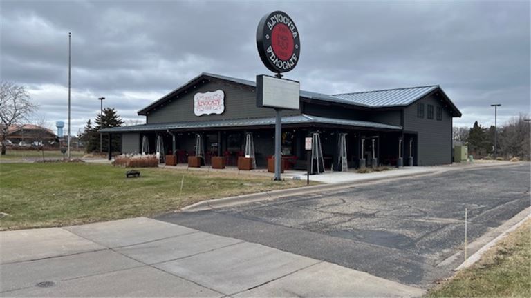 HSC Freestanding Restaurant Bar For Lease