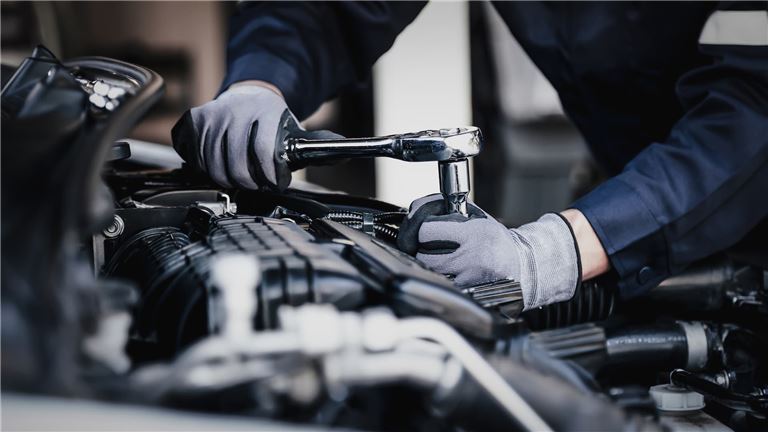 Auto Repair Shop w/ Real Estate – Pinellas County, FL – $2.7M, $427K CF