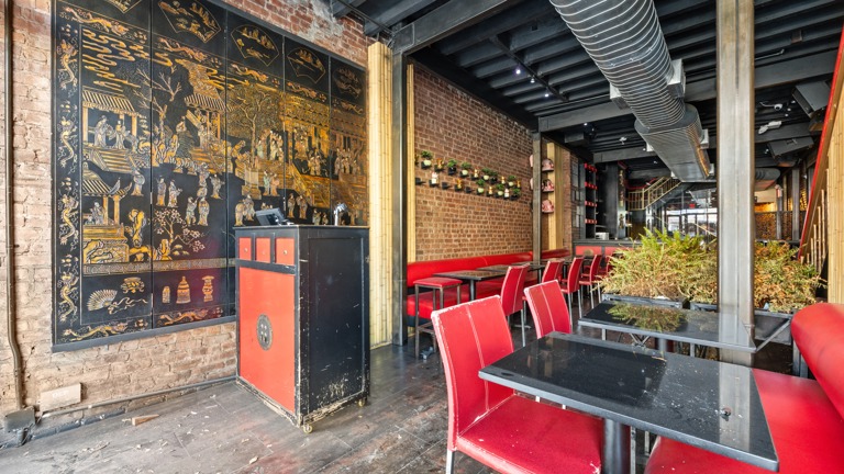 Turn Key Restaurant Opportunity in Manhattan