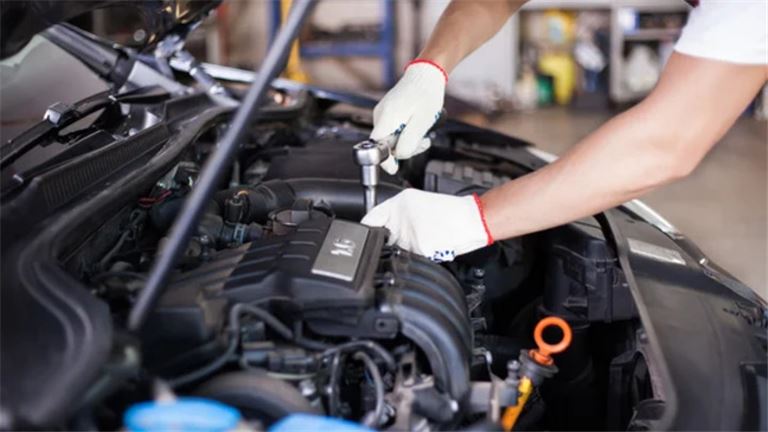 Well Established Auto Shop w/Property & Single Family Residence