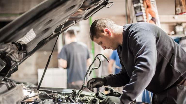 Thriving Automotive Repair Business with 16 Years of Excellence