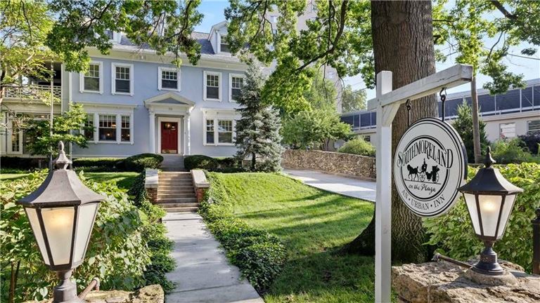 Boutique Hotel for Sale on the Plaza   Restaurant Real Estate!