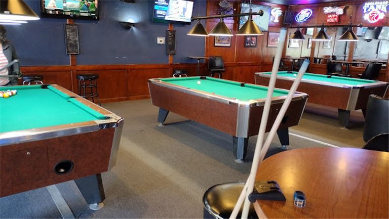 Sports Bar and Grill for Sale!! Owner made $175,000!!