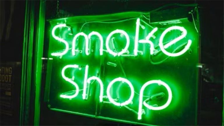 Smoke Shop, Beautifully Designed, High Volume