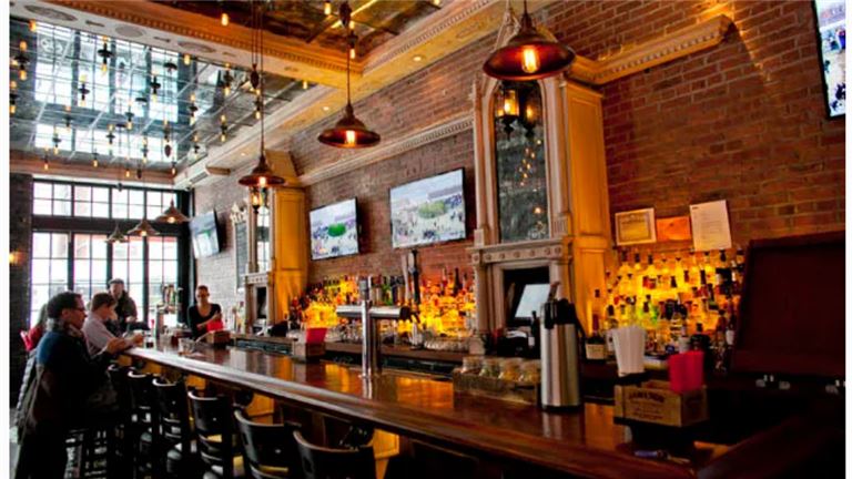 Bar and Grill for Sale!!  High Volume Potential
