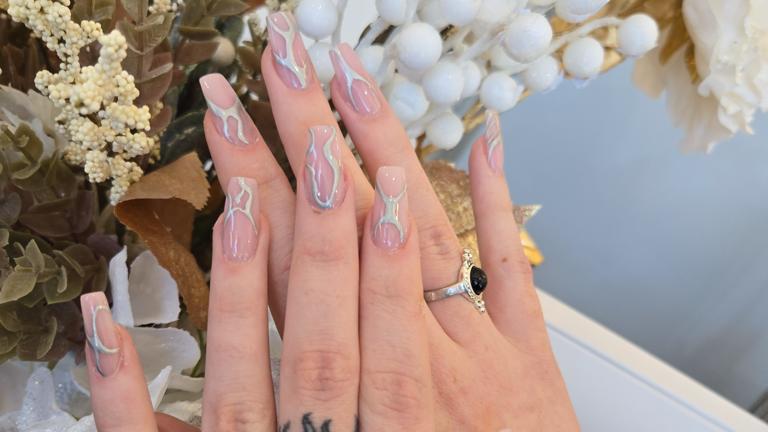 A beautiful and fully equipped Nail Salon with established business