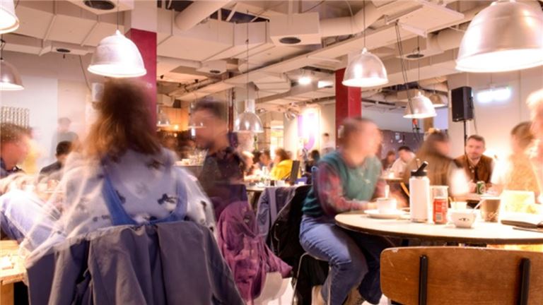 High Volume Franchise Restaurant for Sale in Fast Growing Market!